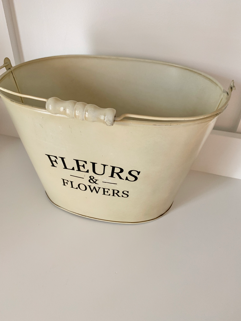 Flowers bucket